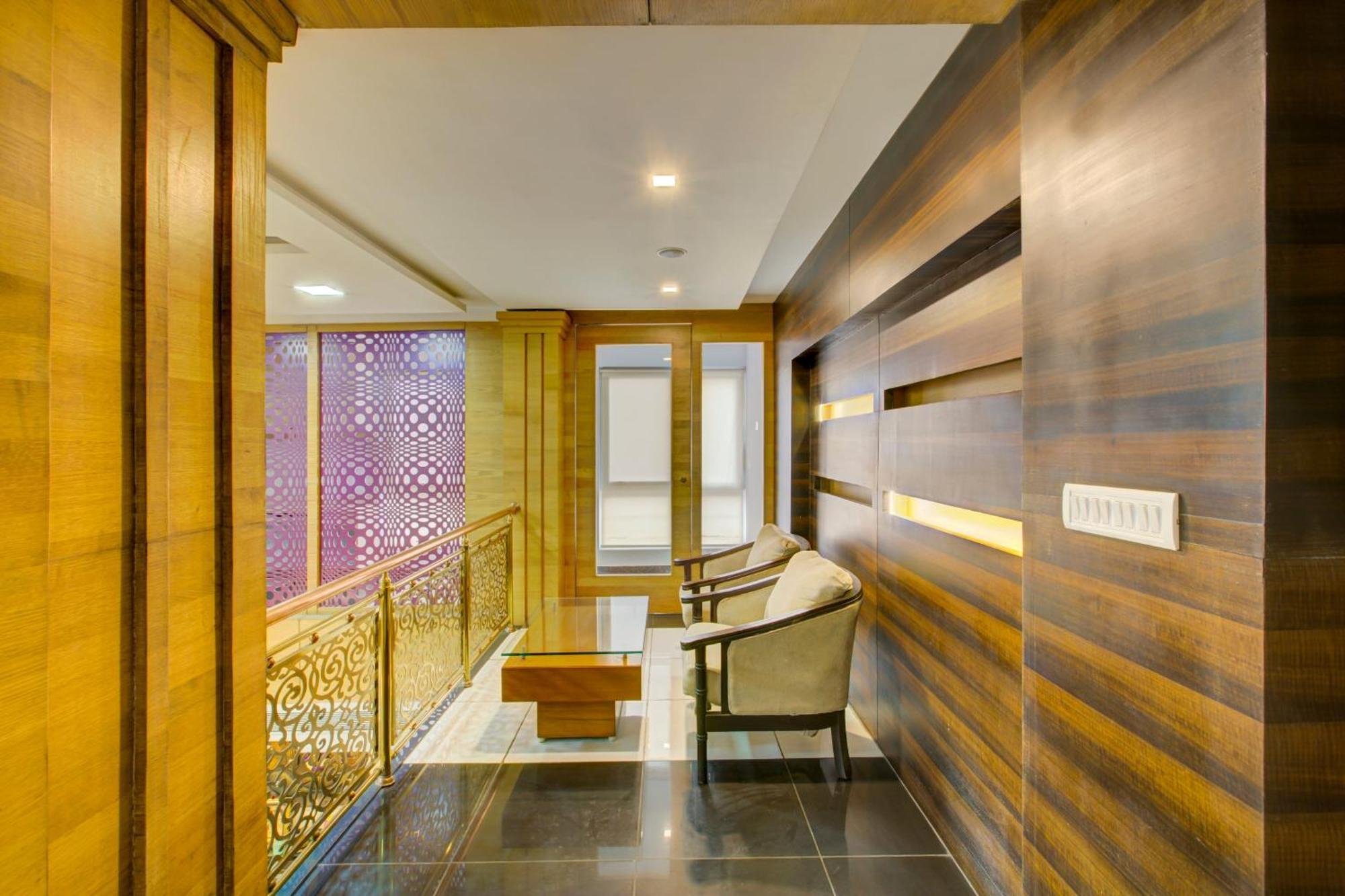 Super Townhouse Oak Jvh Hotel Bangalore Exterior photo